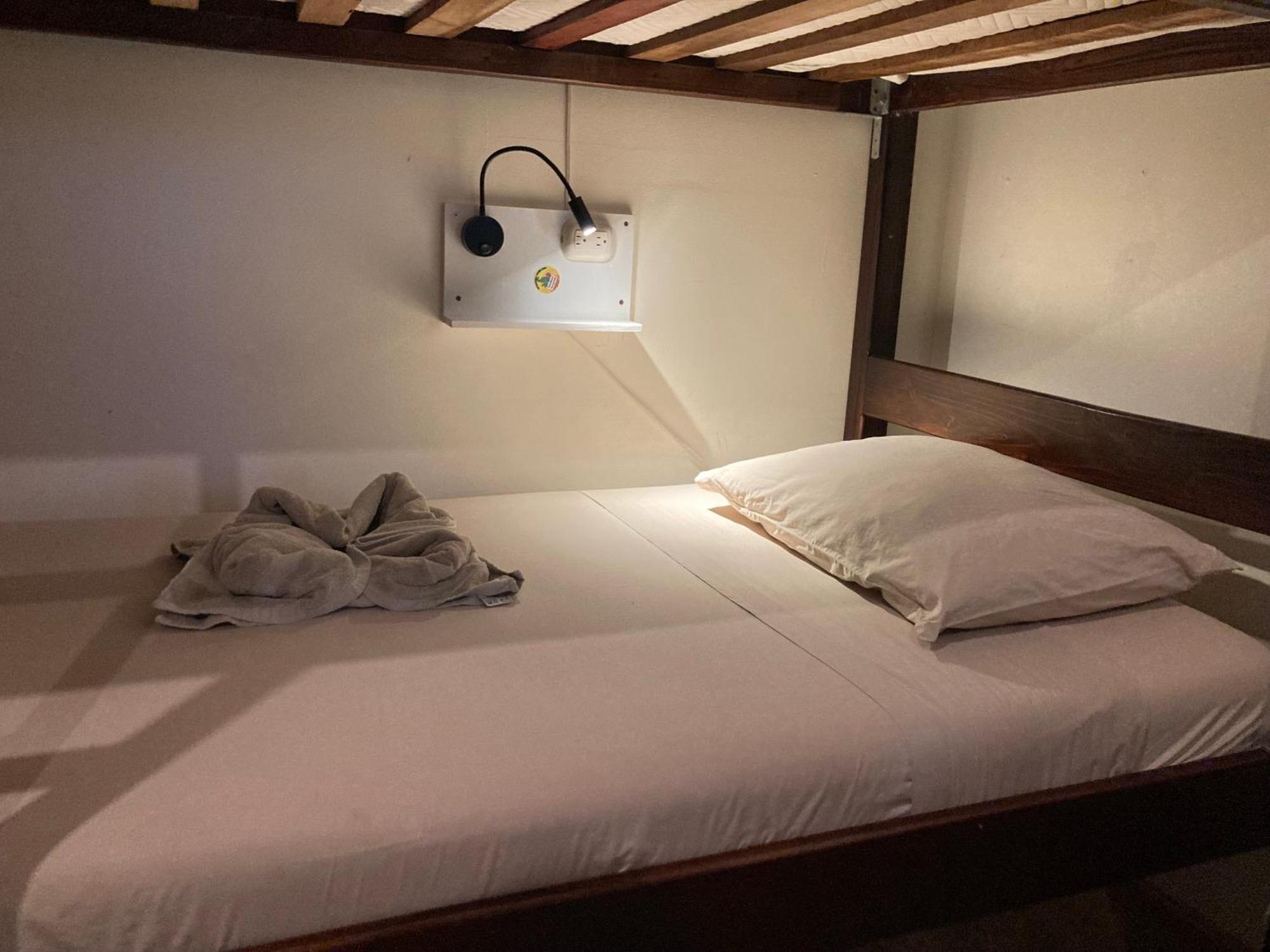 Tamahostel & Glamping Tamarindo Bagian luar foto